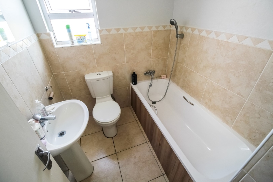 2 Bedroom Property for Sale in Parklands Western Cape